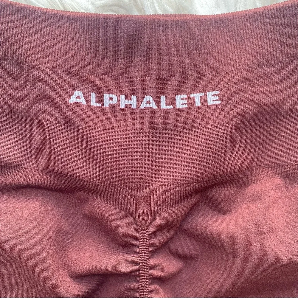 Alphalete Amplify Short 4.5” Women’s Size Medium Sangria - Picture 12 of 12